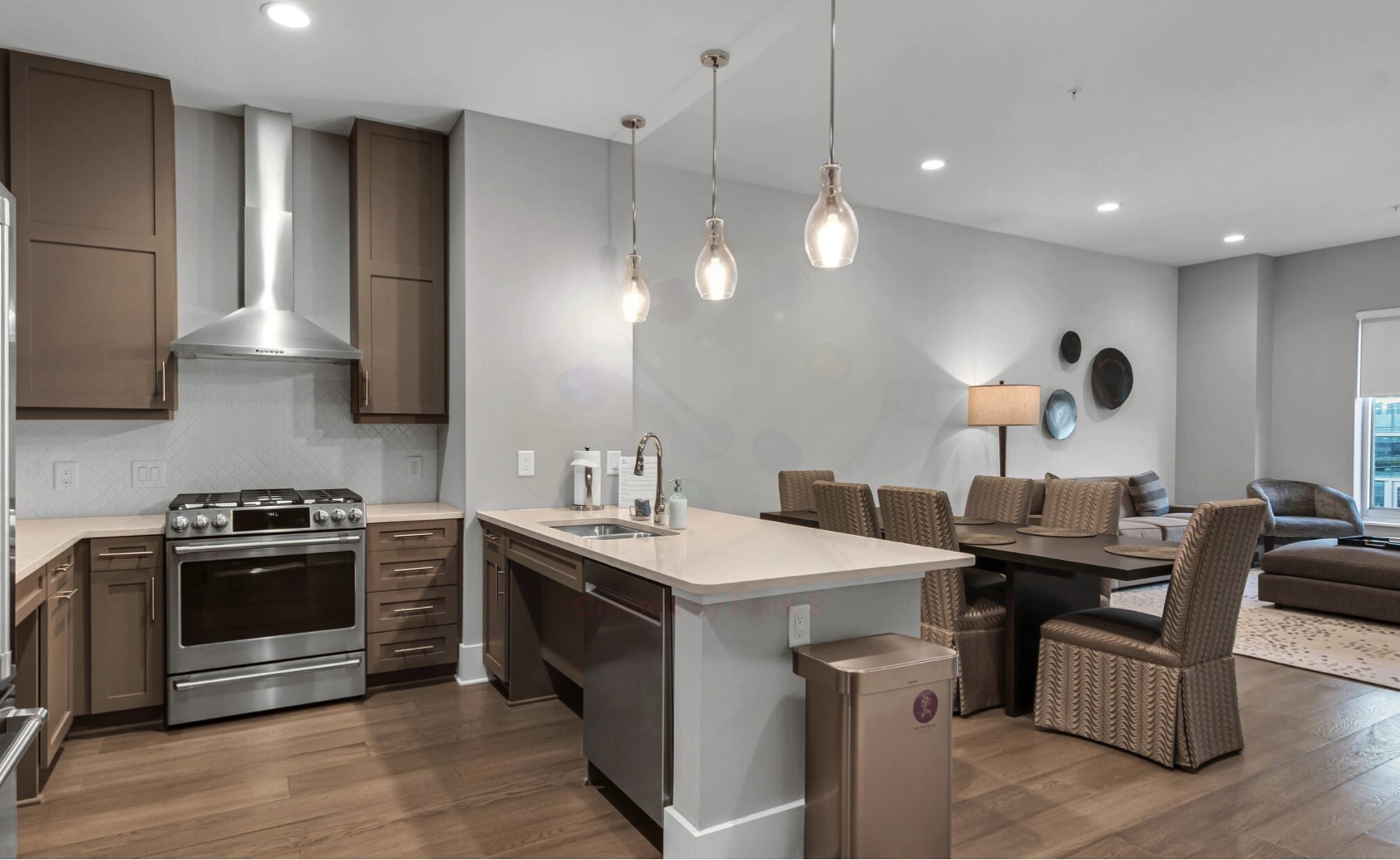 20 Rutledge St Unit: 211