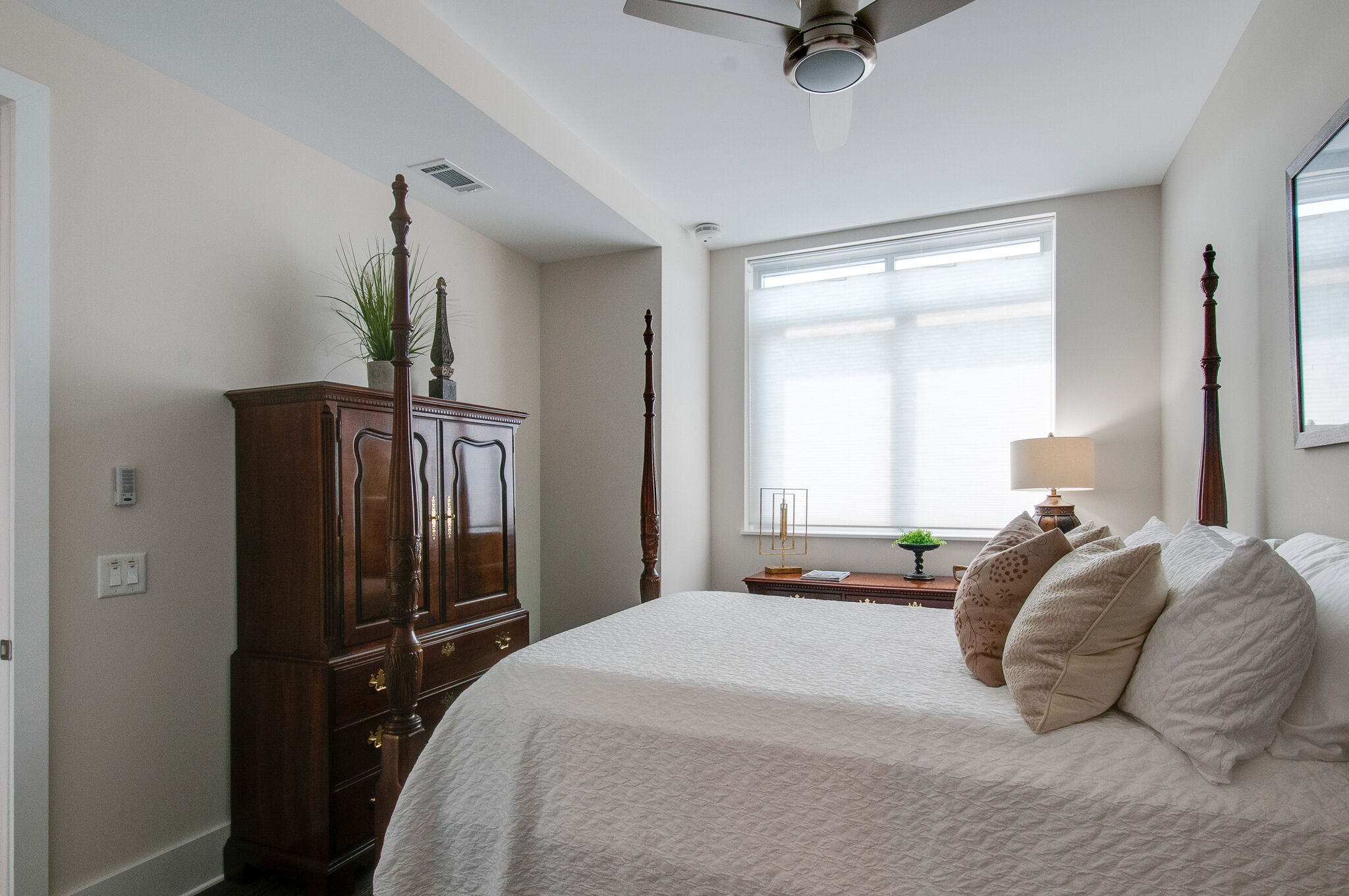 20 Rutledge St Unit: 211