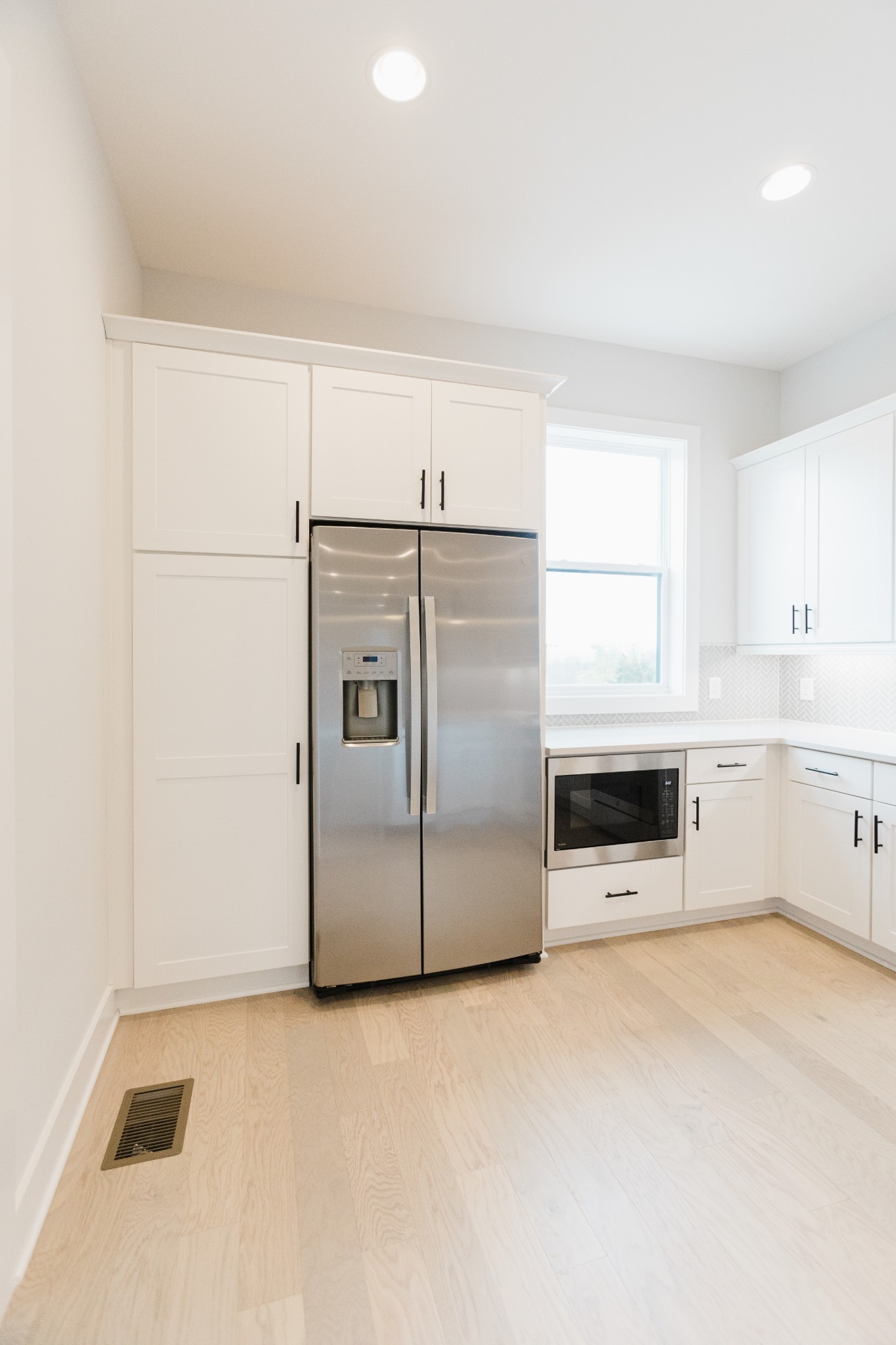 1011 44th Ave N Unit: 8