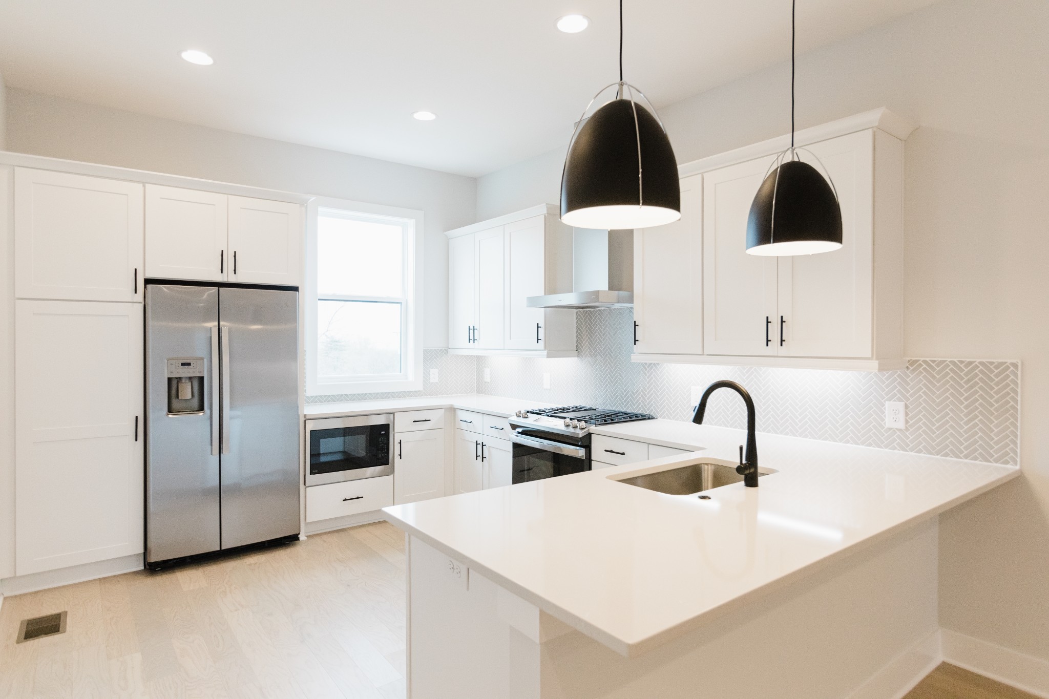 1011 44th Ave N Unit: 8