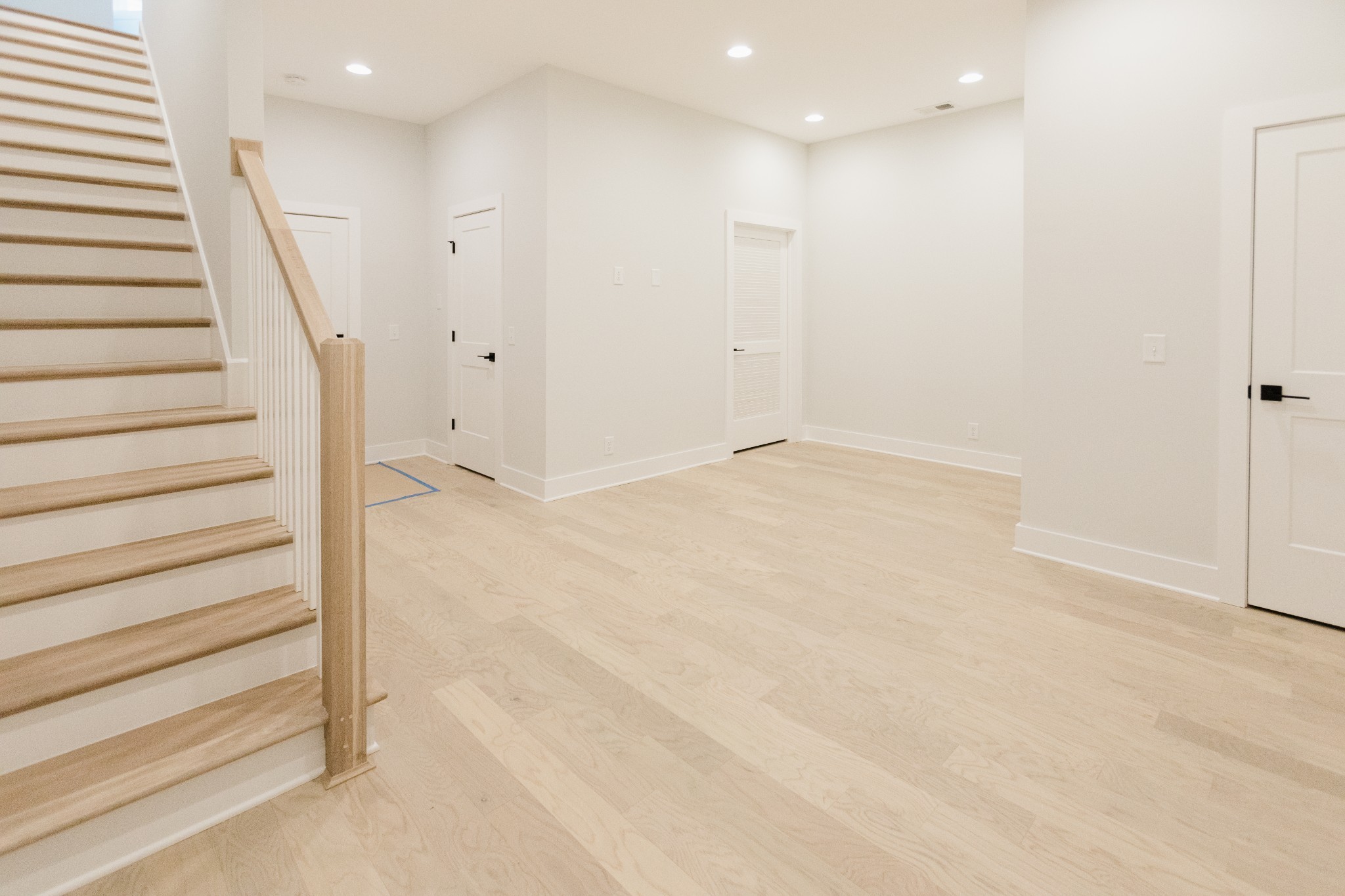 1011 44th Ave N Unit: 8