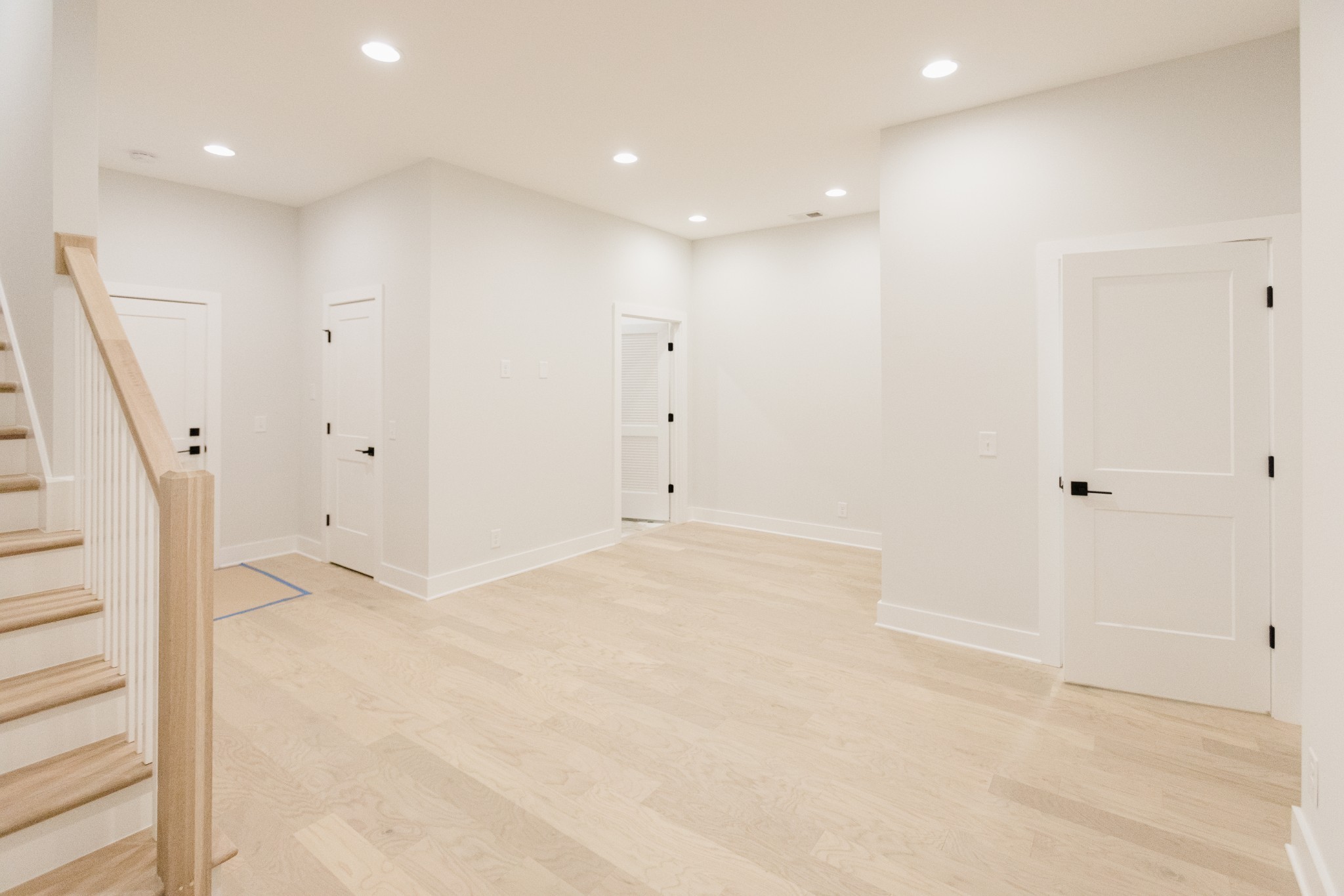 1011 44th Ave N Unit: 8