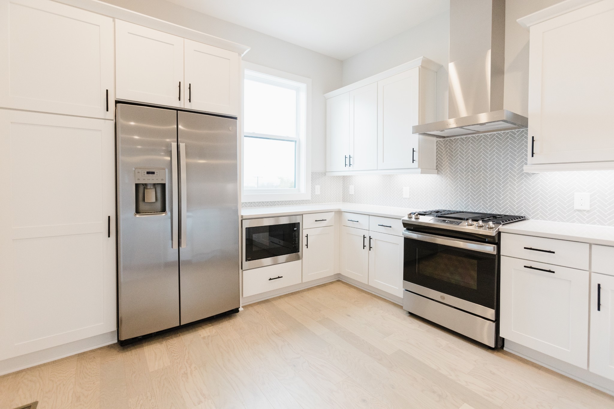 1011 44th Ave N Unit: 8