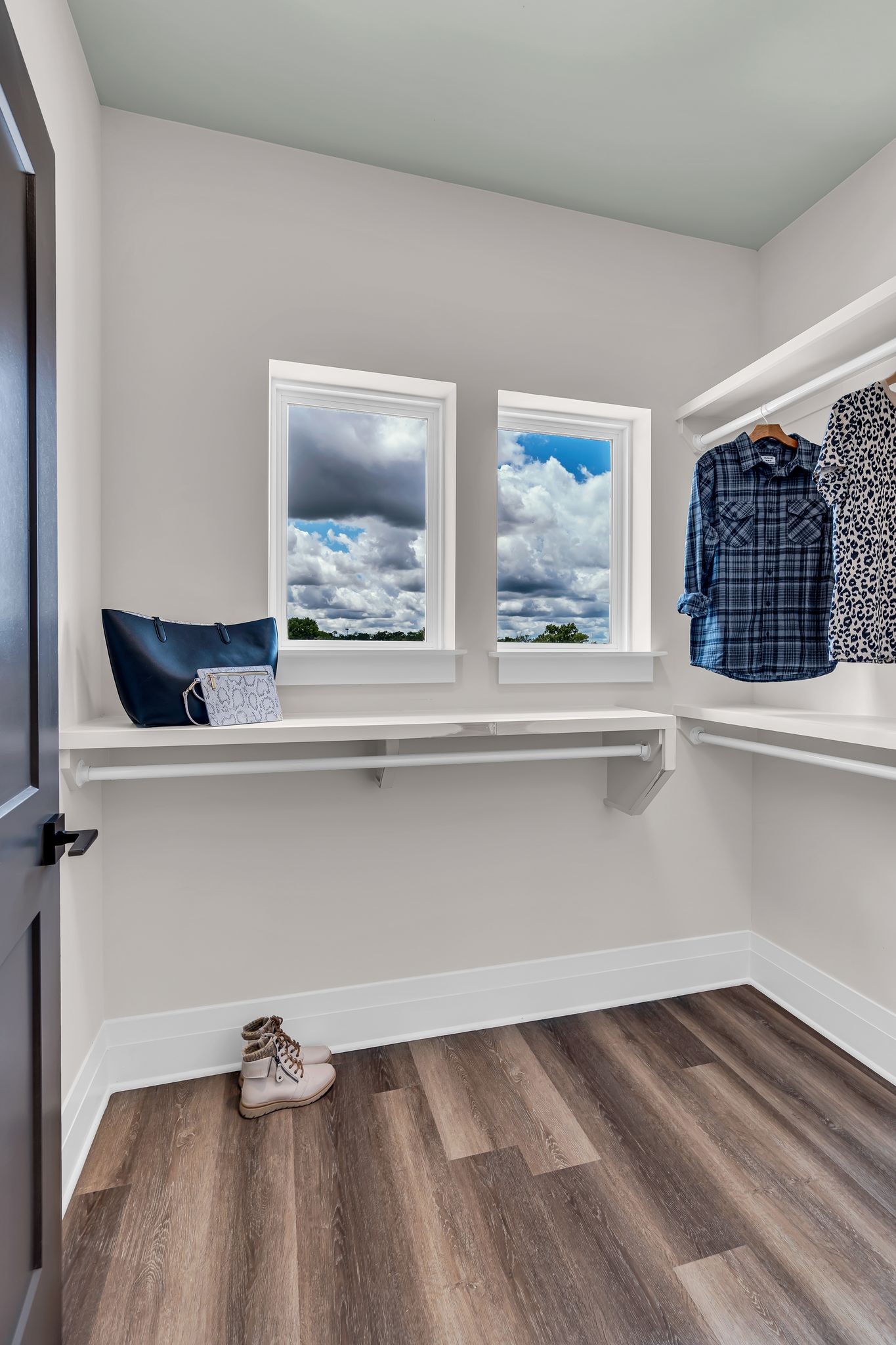 1084 Noble Loop Unit: 12