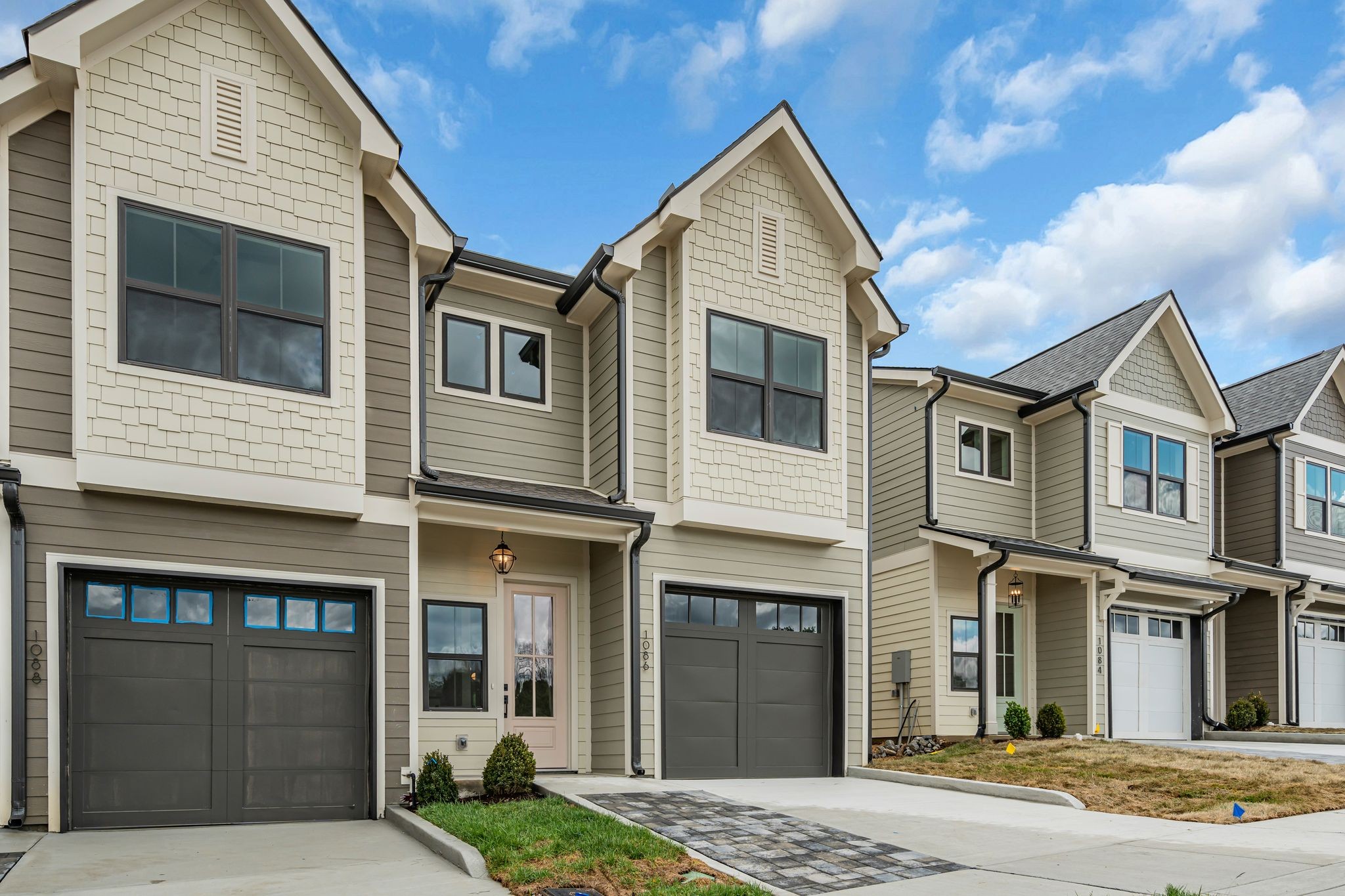 1084 Noble Loop Unit: 12