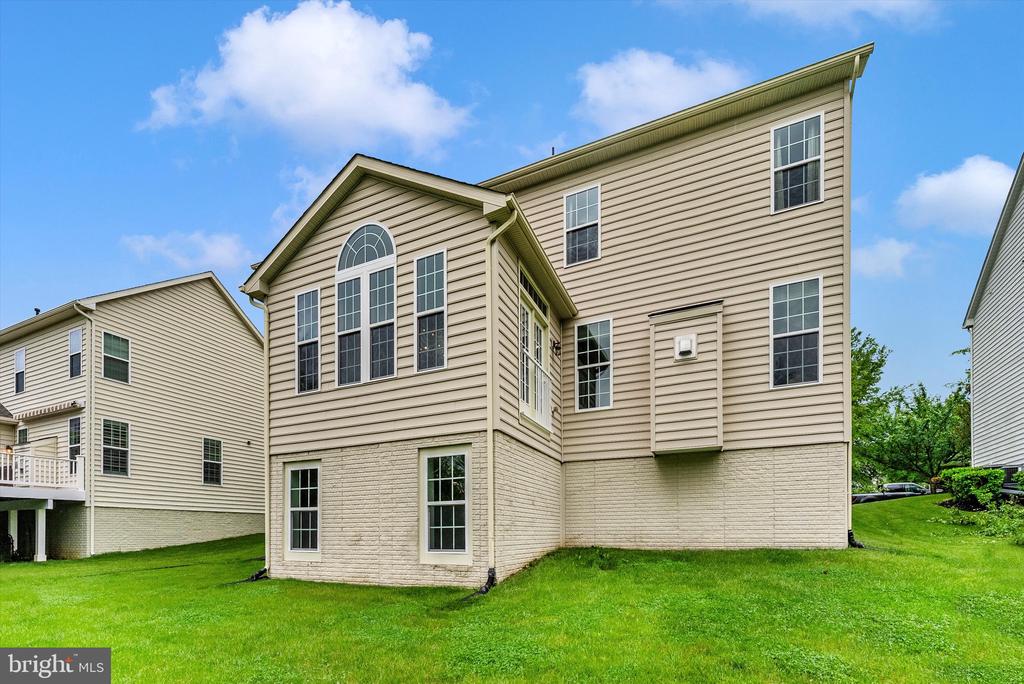 3 WAGON SHED COURT