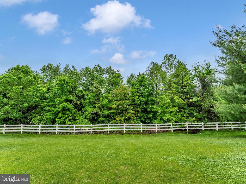 3 WAGON SHED COURT