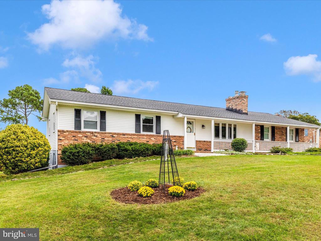 12396 LEE HILL DRIVE