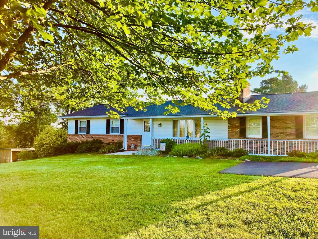 12396 LEE HILL DRIVE