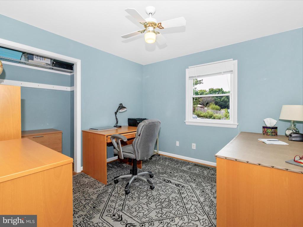 12396 LEE HILL DRIVE