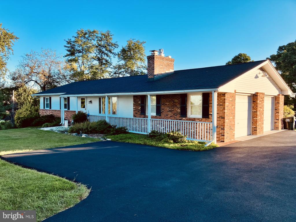 12396 LEE HILL DRIVE