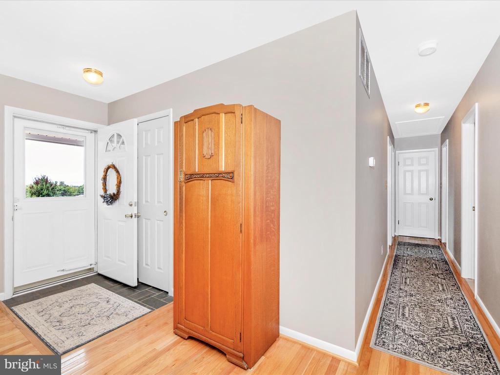12396 LEE HILL DRIVE