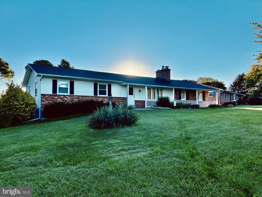 12396 LEE HILL DRIVE