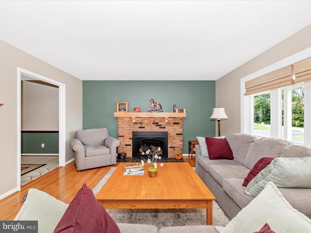 12396 LEE HILL DRIVE