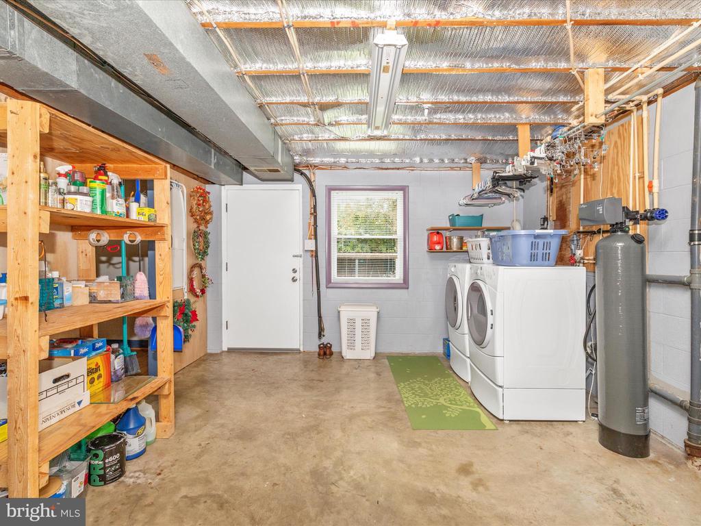 12396 LEE HILL DRIVE