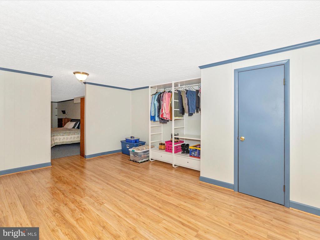 12396 LEE HILL DRIVE