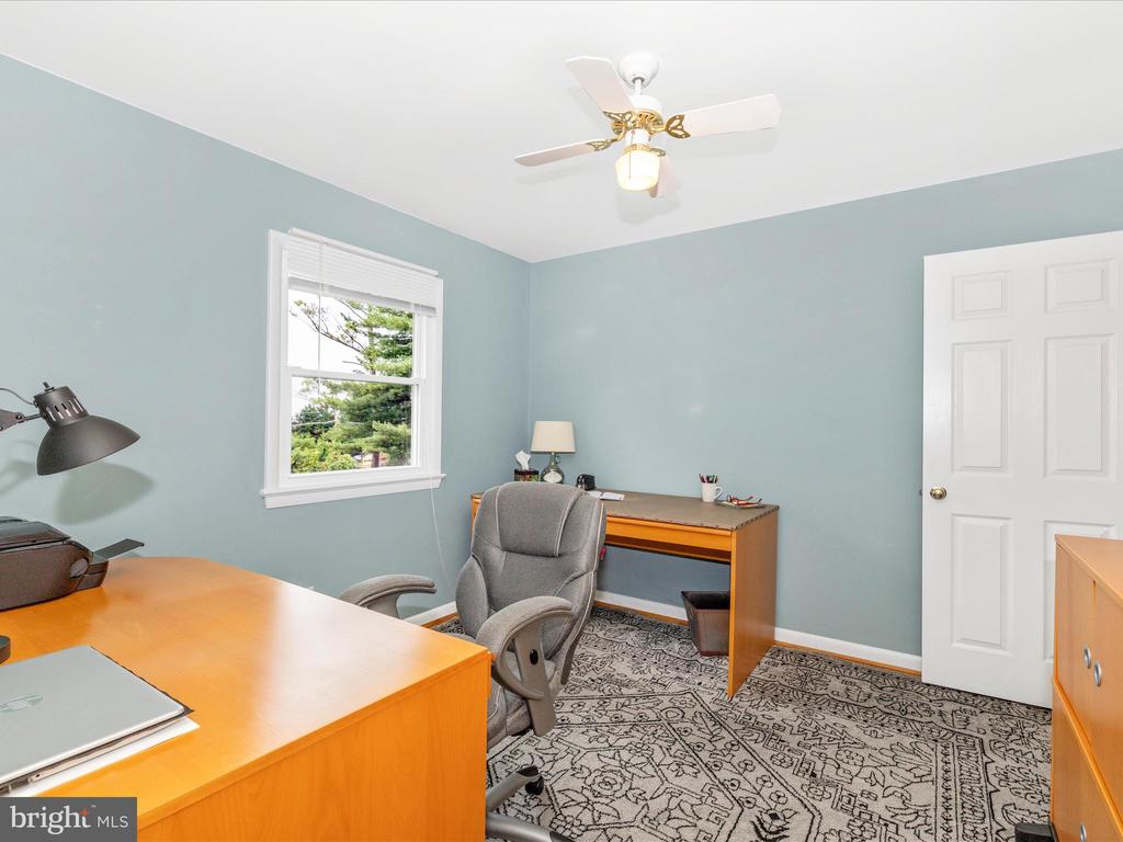 12396 LEE HILL DRIVE