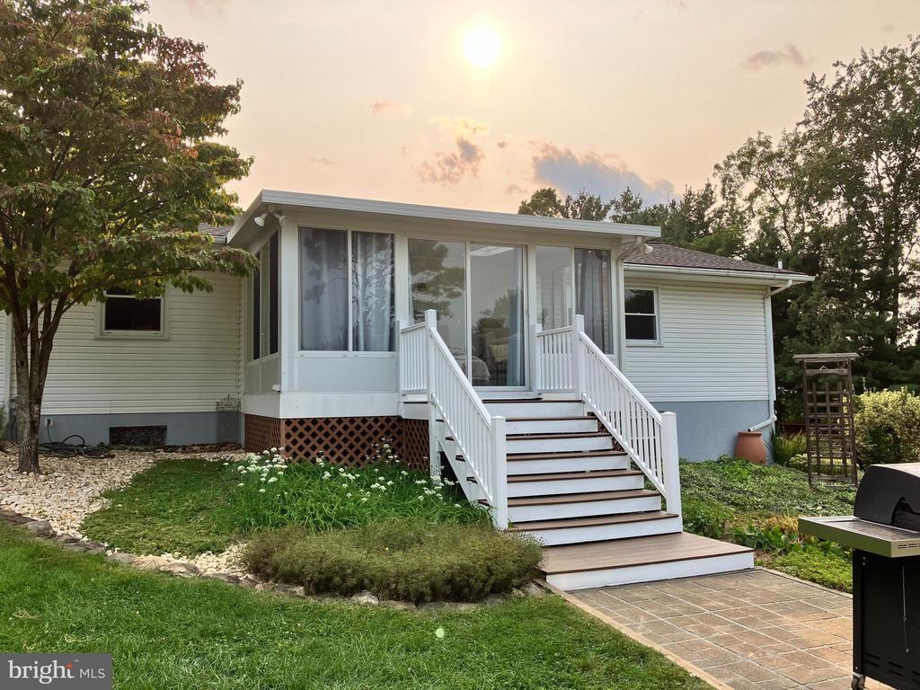 12396 LEE HILL DRIVE