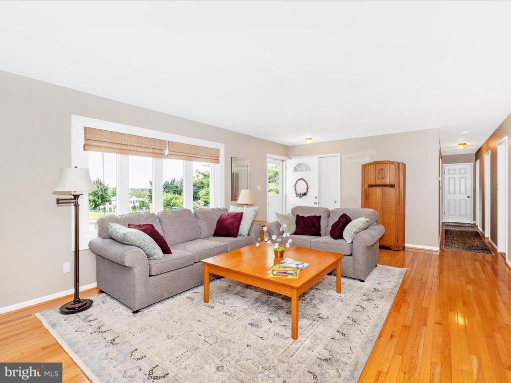 12396 LEE HILL DRIVE