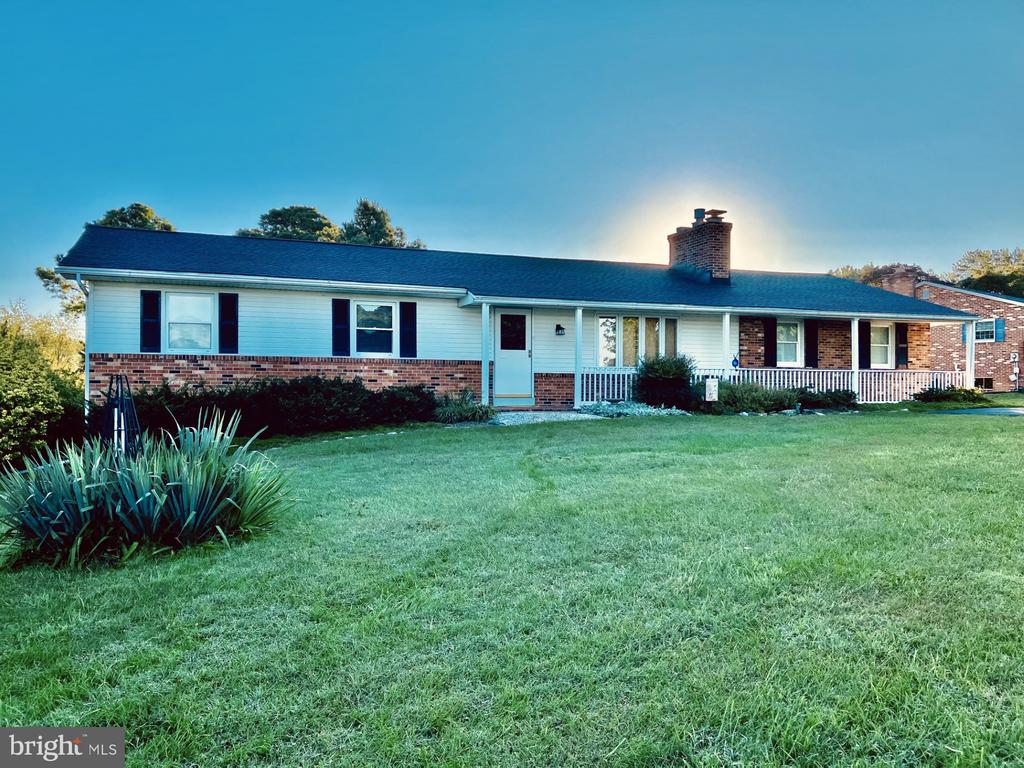 12396 LEE HILL DRIVE