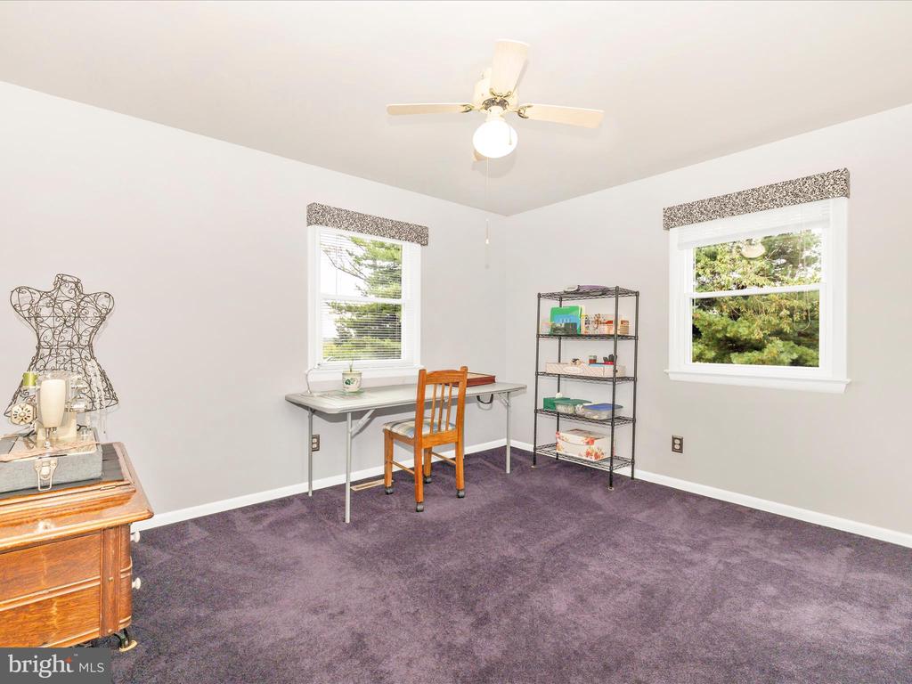 12396 LEE HILL DRIVE