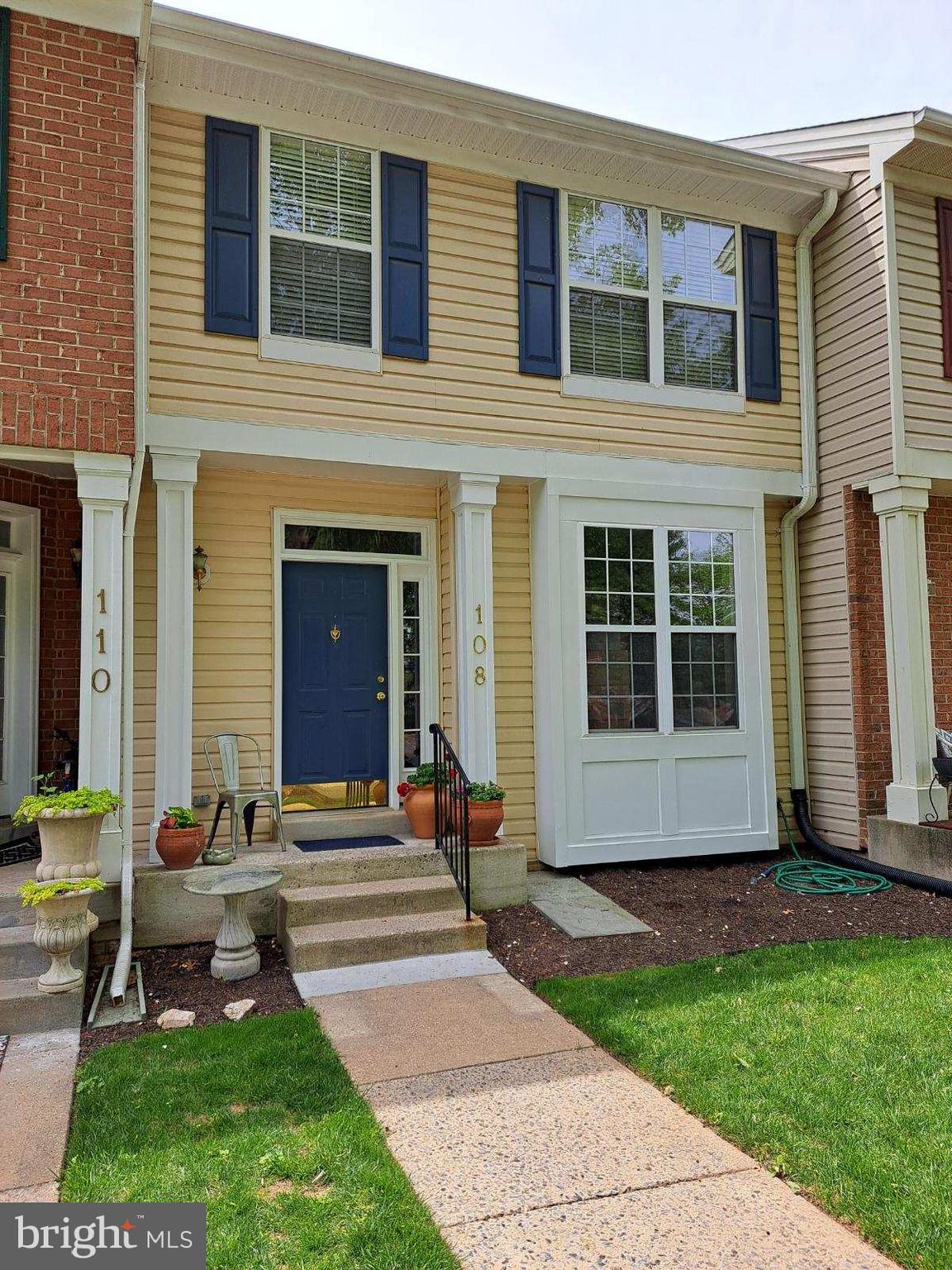 108 TWELVE OAKS COURT