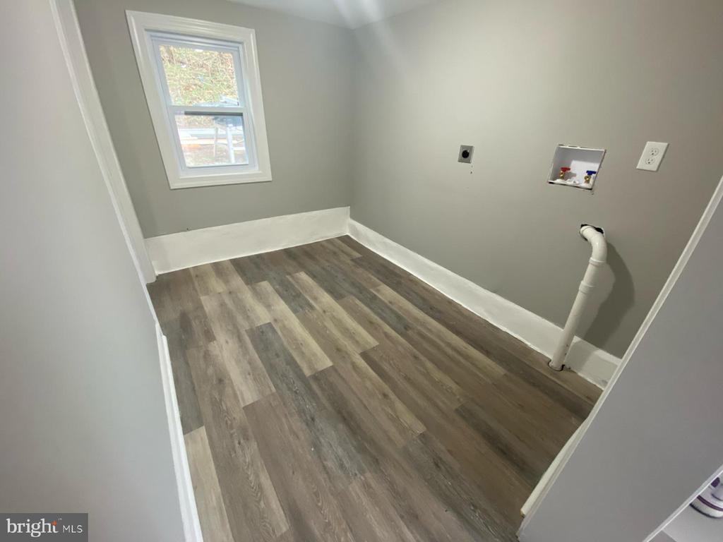 10411 MAPLEVILLE ROAD