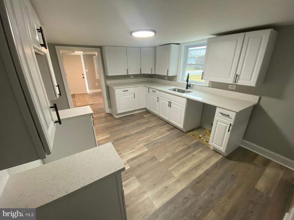 10411 MAPLEVILLE ROAD