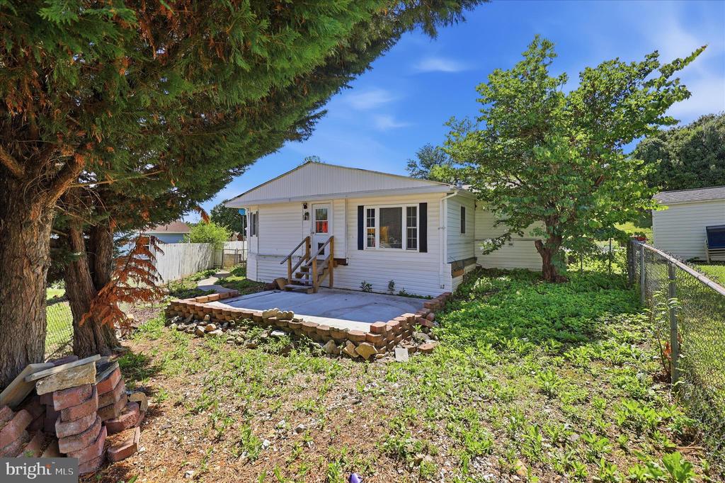 16256 MCGREGOR DRIVE