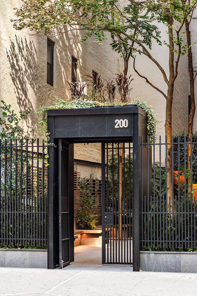 200 MERCER Street PH4C