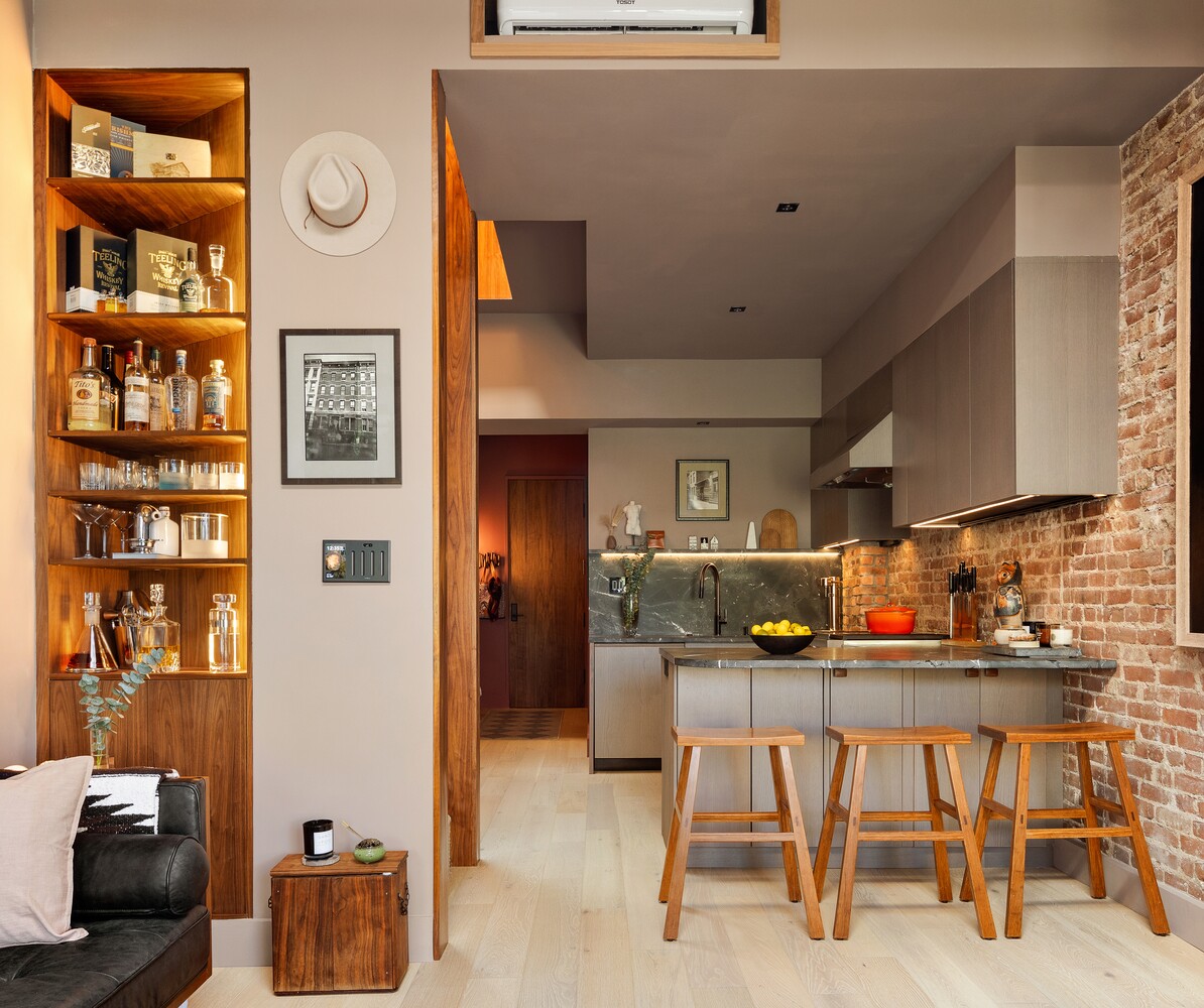 446 W 47TH Street PH5E