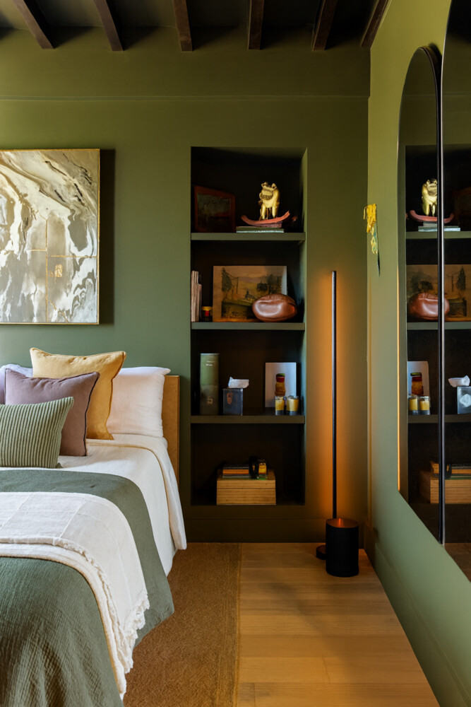 446 W 47TH Street PH5E