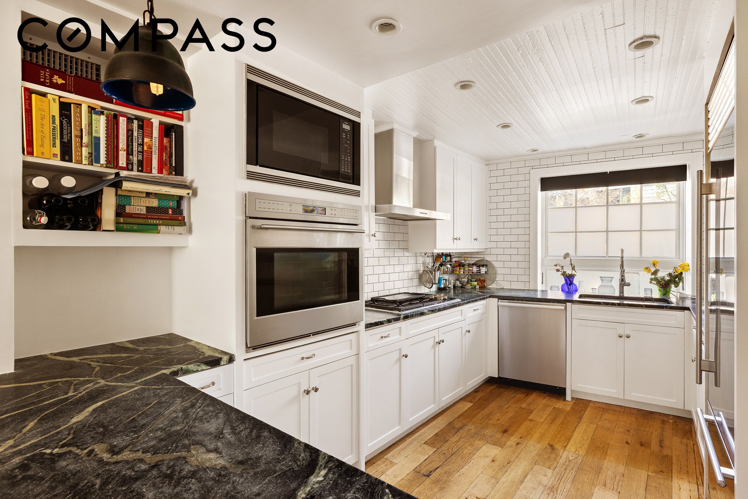 338 Metropolitan Avenue