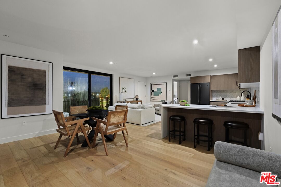 4506 Dockweiler St Unit: 405