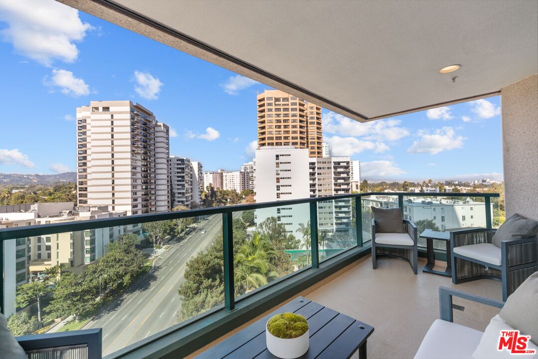 10490 Wilshire Blvd Unit: 906