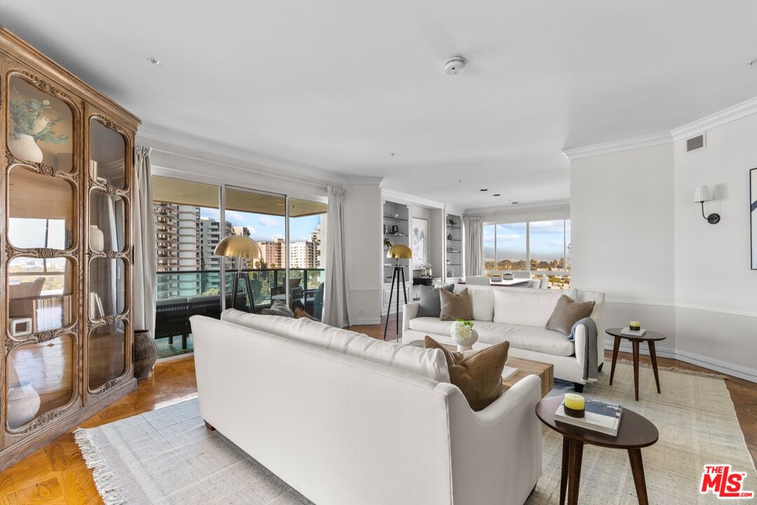 10490 Wilshire Blvd Unit: 906