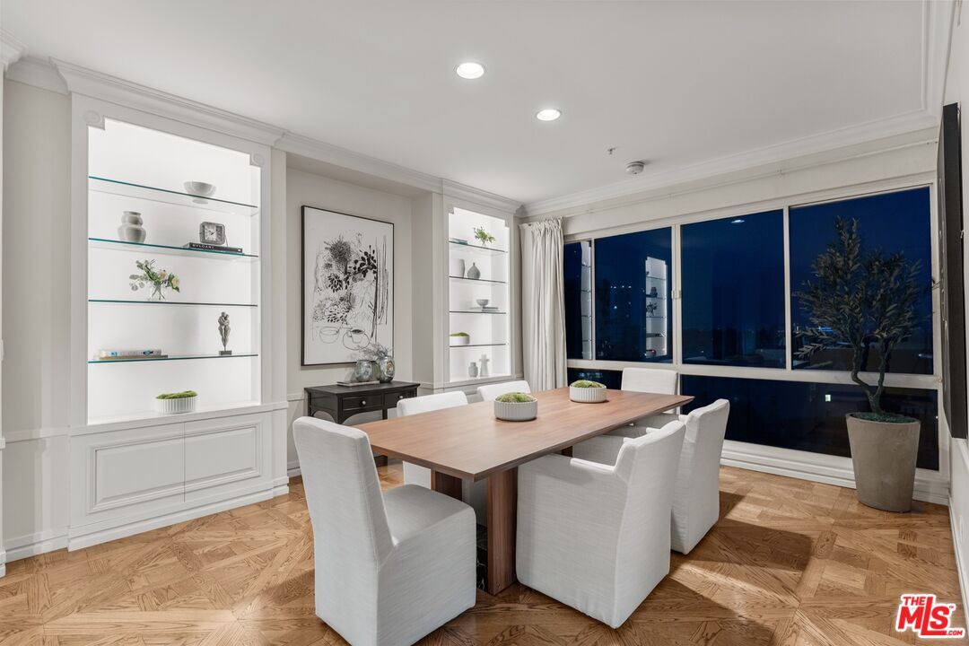 10490 Wilshire Blvd Unit: 906