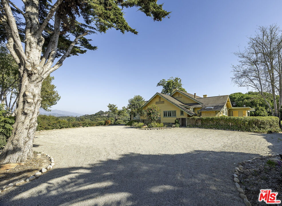 800 Carosam Rd