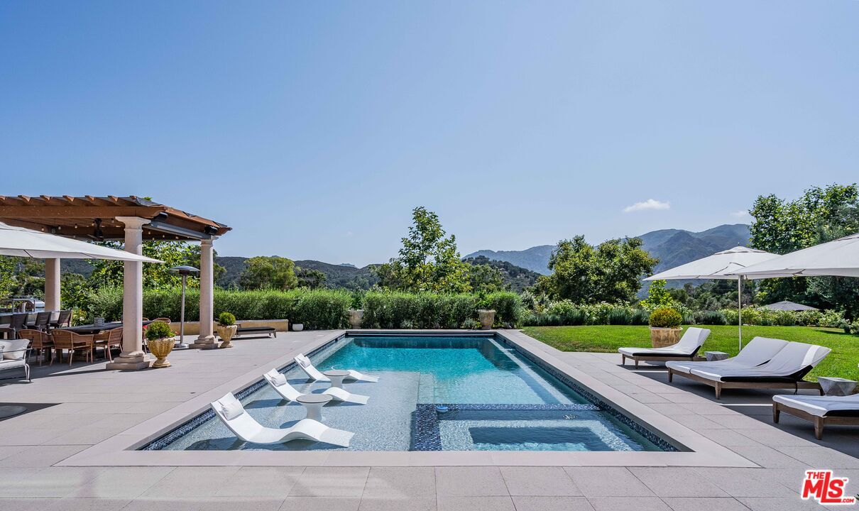 26769 Mulholland Hwy