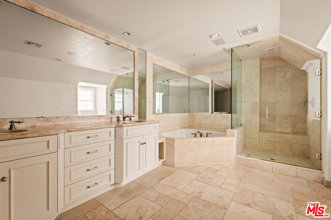 10834 Portofino Pl