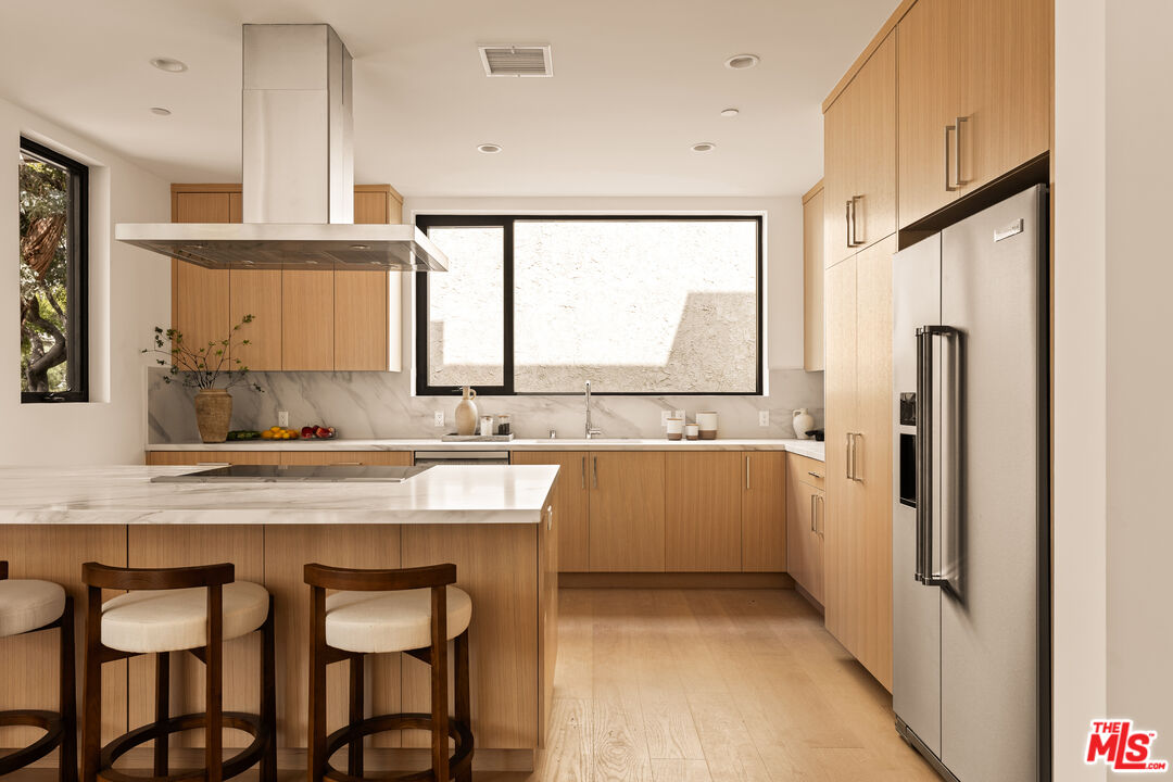 2425 20th St Unit: A