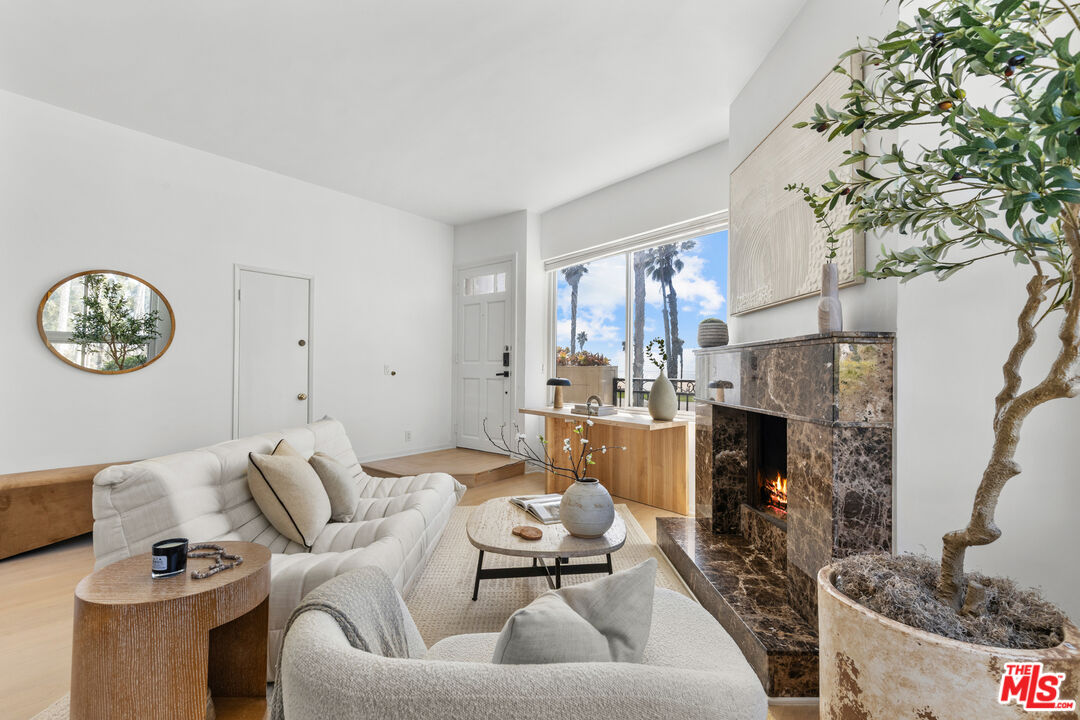 118 Wadsworth Ave Unit: 1