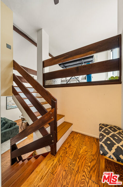 906 N Kings Rd Unit: 7