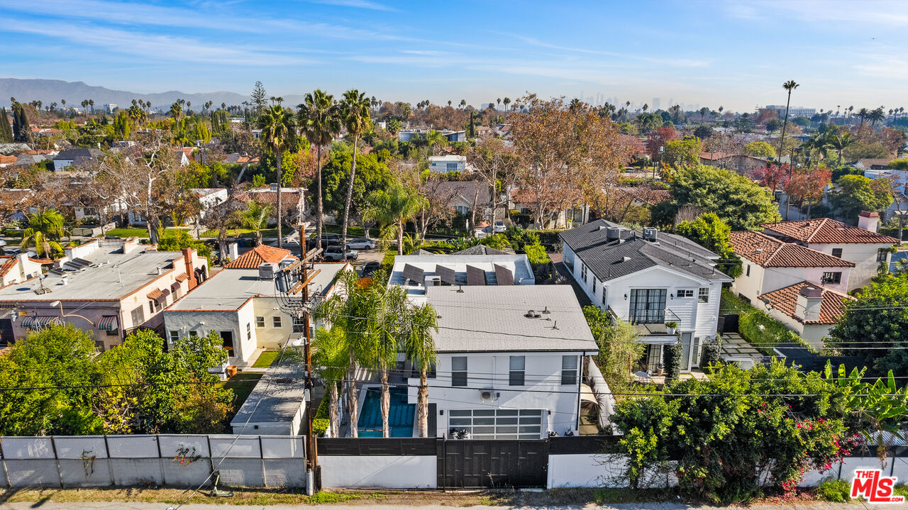 355 S Sycamore Ave