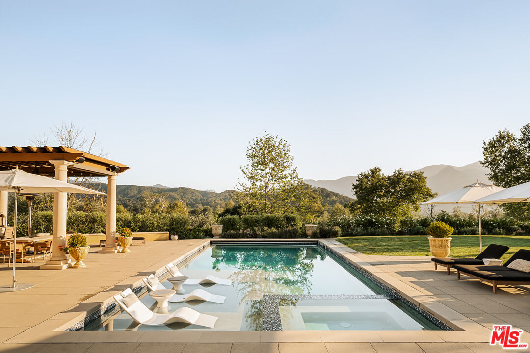 26769 Mulholland Hwy