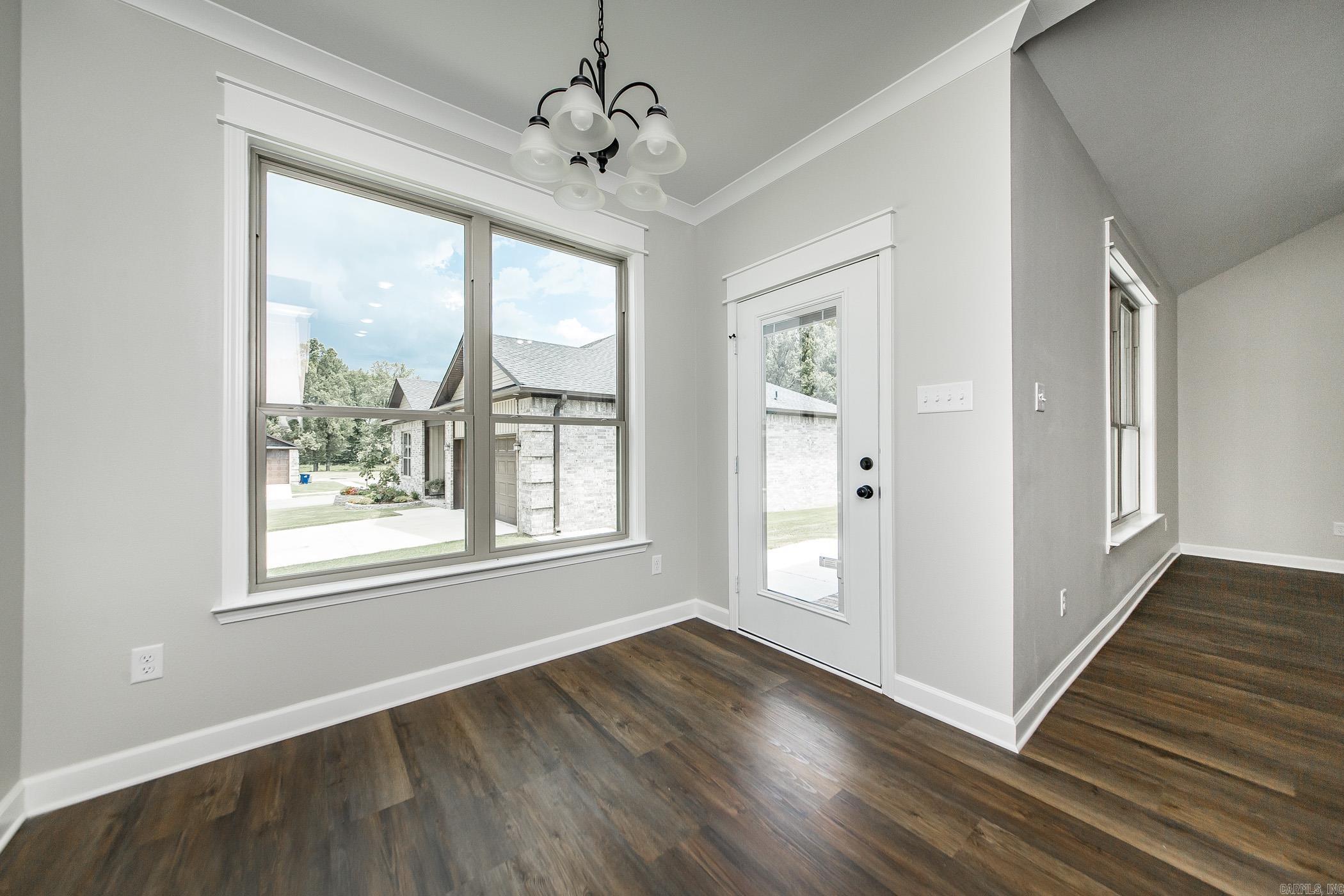 912 E Dell Vista Cove