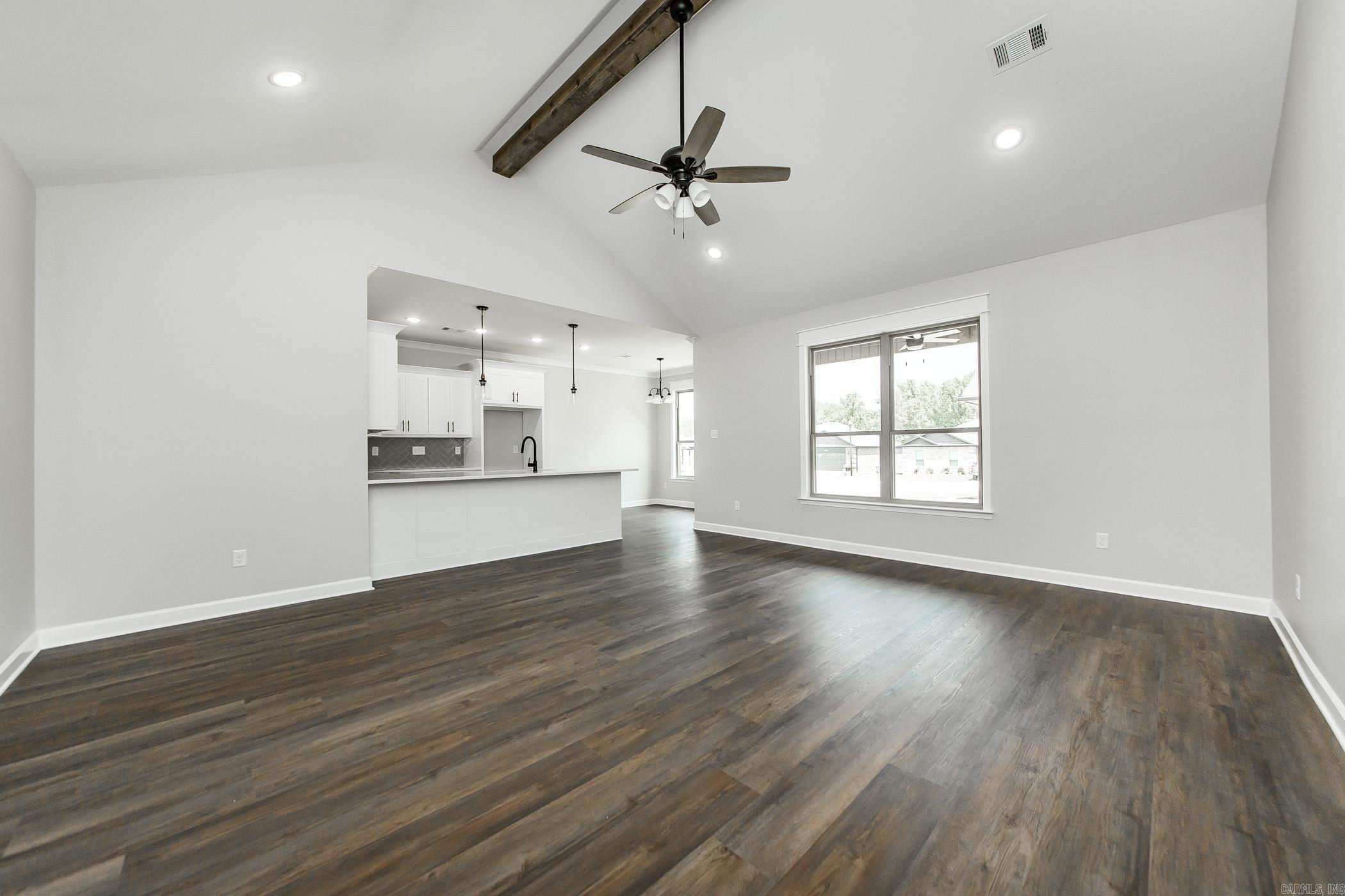 912 E Dell Vista Cove