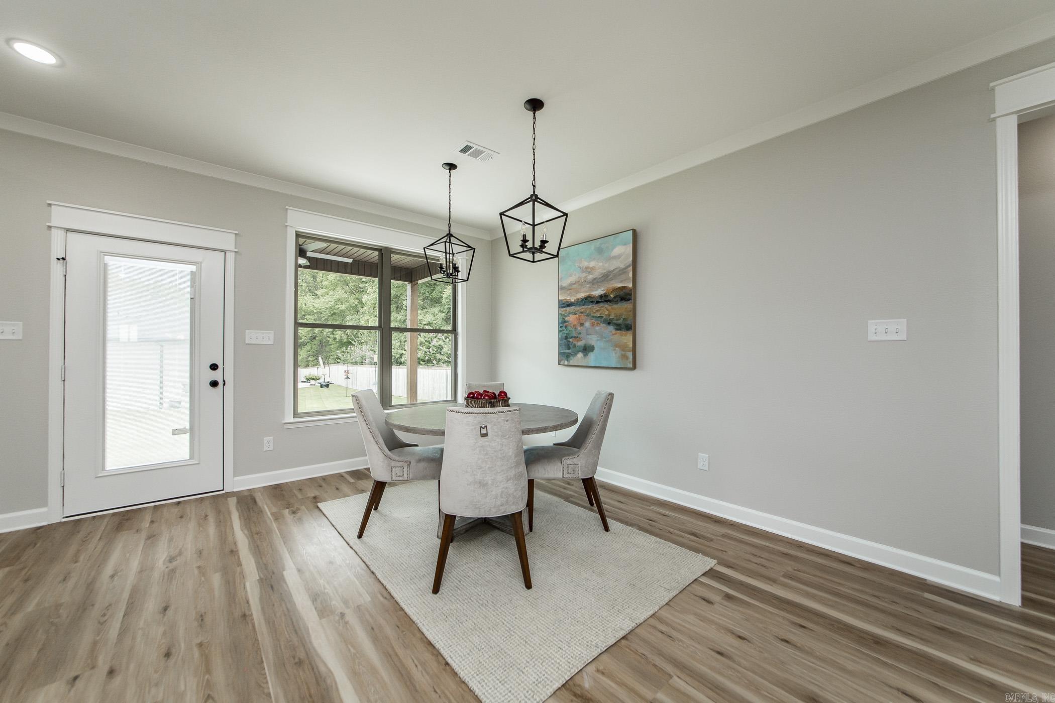 914 E East Dell Vista Cove