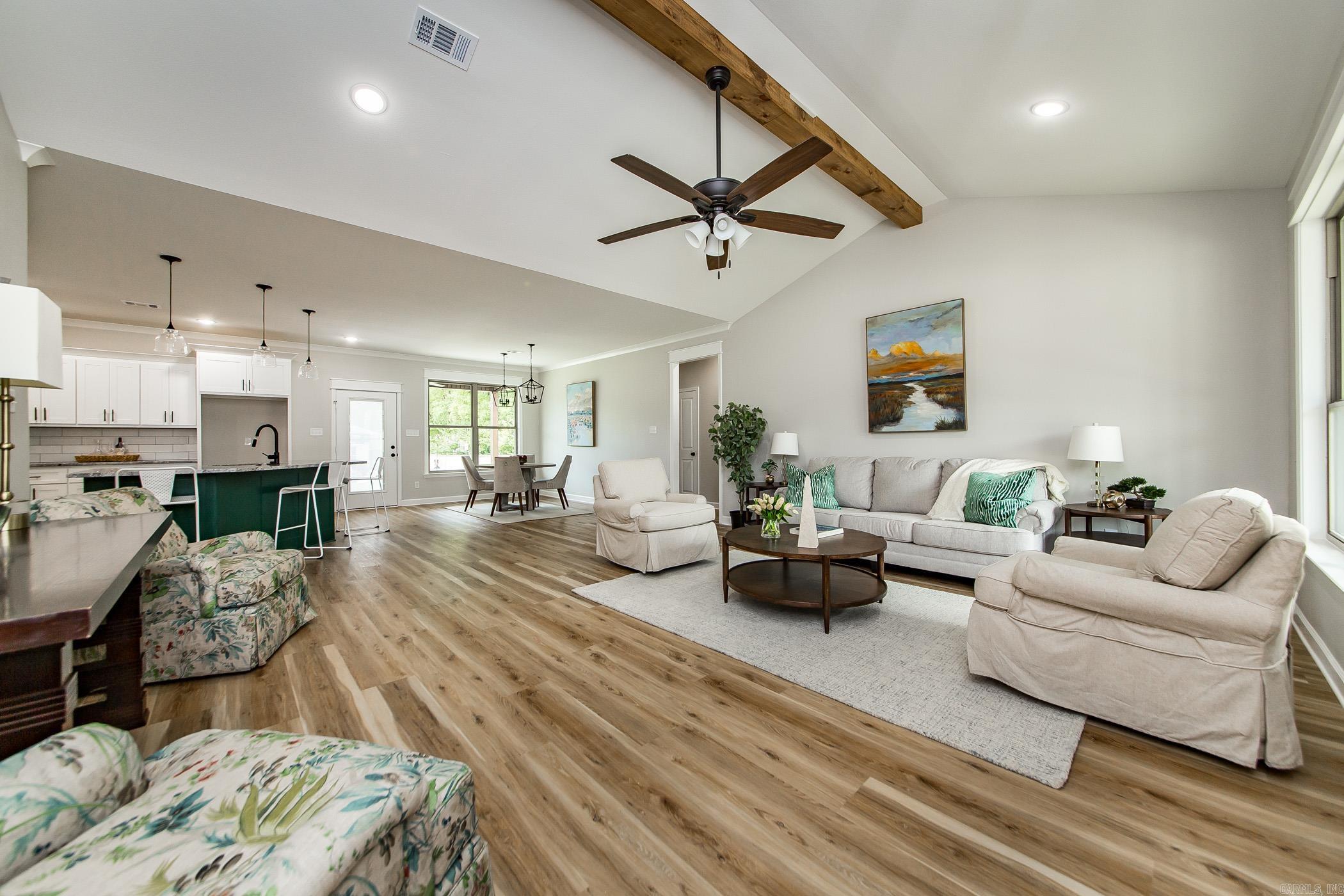 914 E East Dell Vista Cove