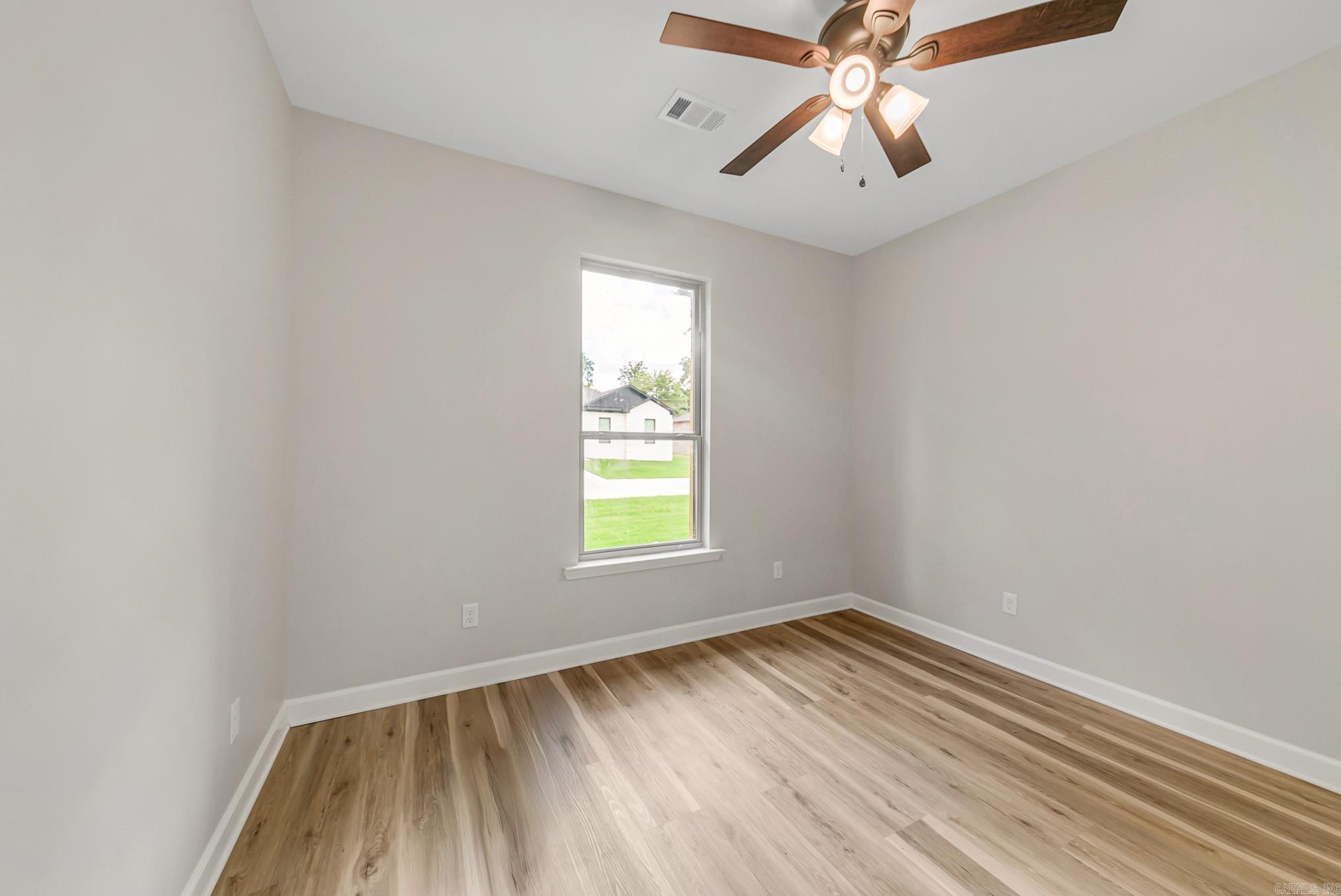914 E East Dell Vista Cove